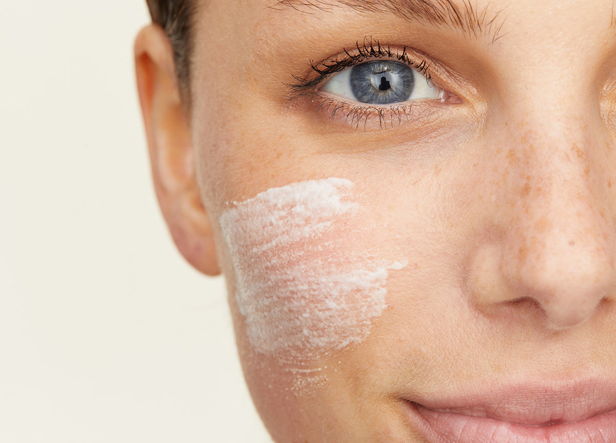 Your Guide to Physical vs Chemical Exfoliants 2023